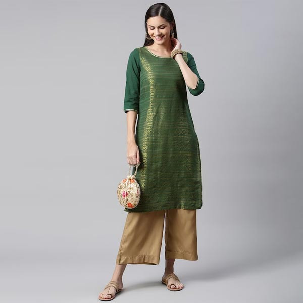 Women Green & Golden Ethnic Design Kurta