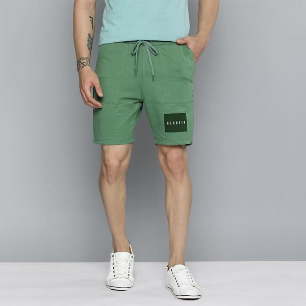 Men Green Typography Printed Mid-Rise Regular Shorts
